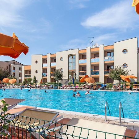 Villaggio Ai Ginepri Trilocale Superior Con 2 Bagni Caorle Exterior foto